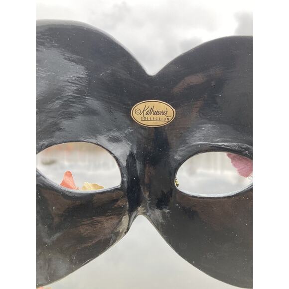 Katherine’s Collection Mask Masquerade Mardi Gras Fairy Gold Sequins Flowers - Picture 8 of 16